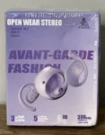 AIRPOD AVANT GARDE FASHION